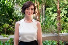 White Sleeveless Blouse Anne Hathaway Smiling HD Wallpaper