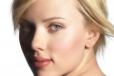 Scarlett Johansson Closeup Wallpaper