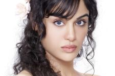 Actresses Adah Sharma Portrait Headshot Wallpaper