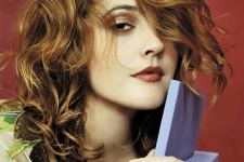 Drew Barrymore Hair Style With Red Lips