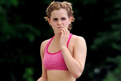 Sexy Look of Emma Watson in Sports Bra Photo