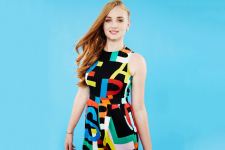 Sophie Turner in Colorful Dress Wallpaper