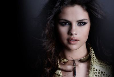 Gorgeous Selena Gomez Supermodel Wallpaper