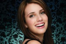 Smiling Emma Roberts Celebrity Wide HD Wallpaper