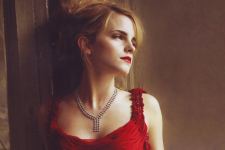 Stunner Looks Emma Watson in Red Dress Wallpaper