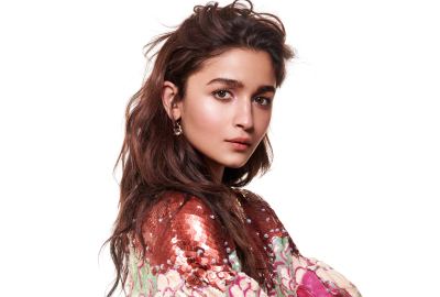 Actress Alia Bhatt Wallpaper