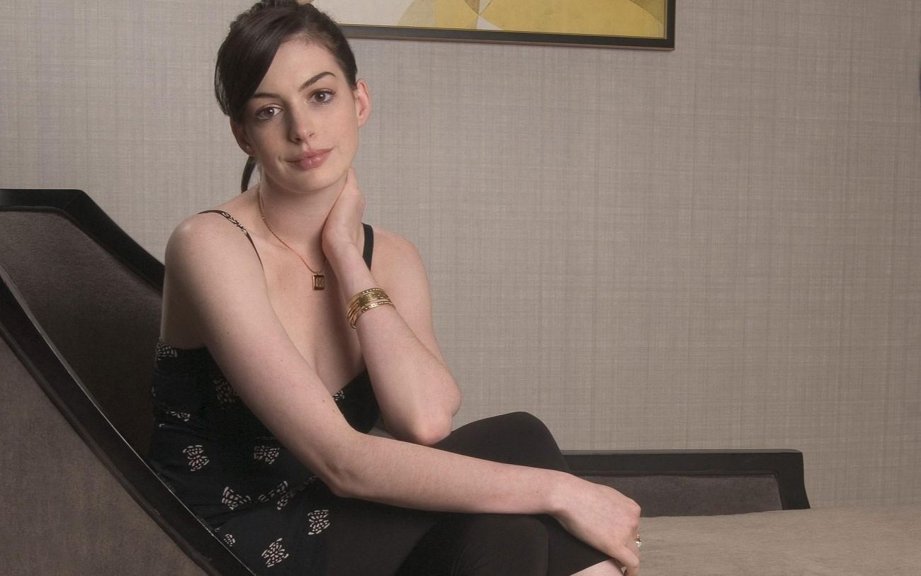 HD Wallpaper Anne Hathaway HQ Beautiful Actress