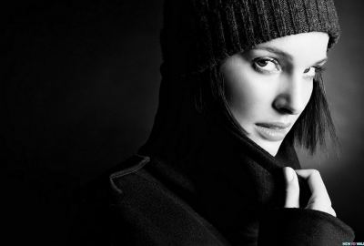 Natalie Portman in Black Wallpapers