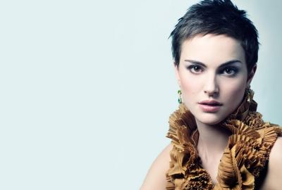 Natalie Portman Short Hair Wallpaper