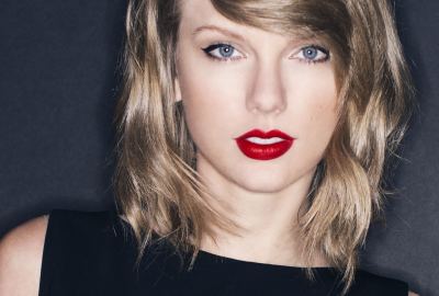 Blonde Taylor Swift Red Lips Wallpaper