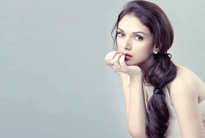 Brunette Model Long Hair Aditi Rao Hydari Wallpaper