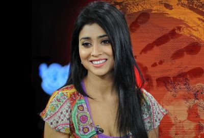 Sexy Shriya Saran 4k Wallpaper