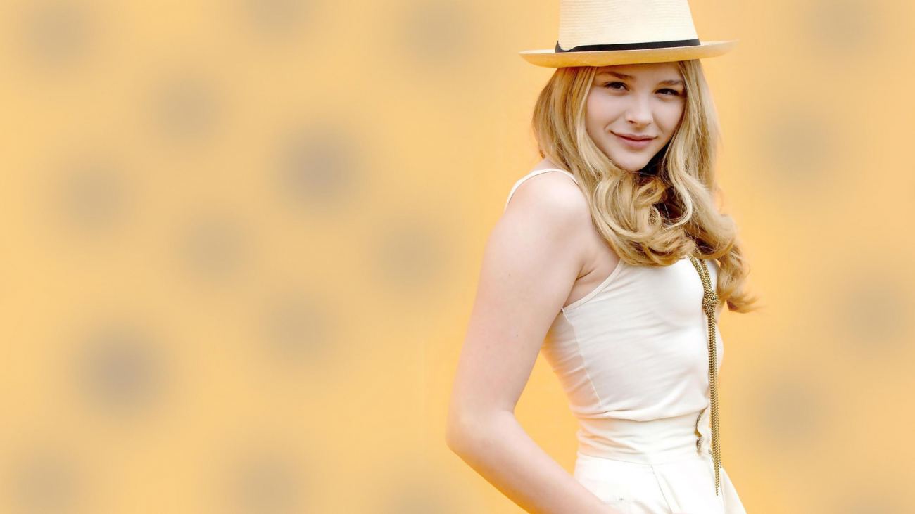 Beloved Chloe Grace Moretz 4K Wallpaper