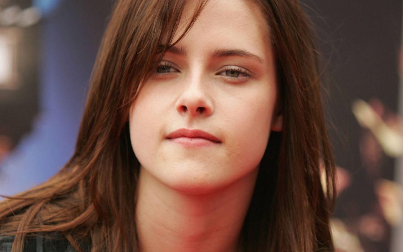 Beautiful American Actress Kristen Stewart HD Wallpapers