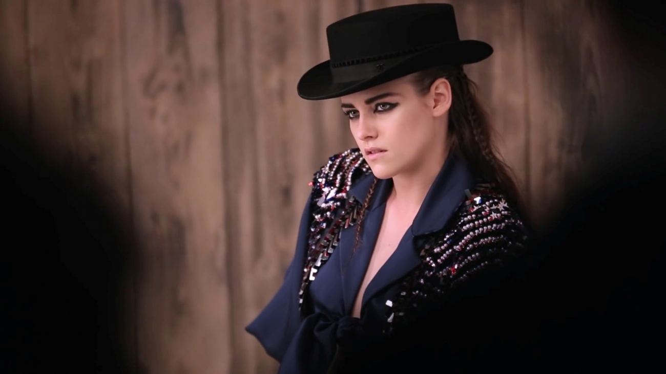 Beautiful Kristen Stewart Photoshoot