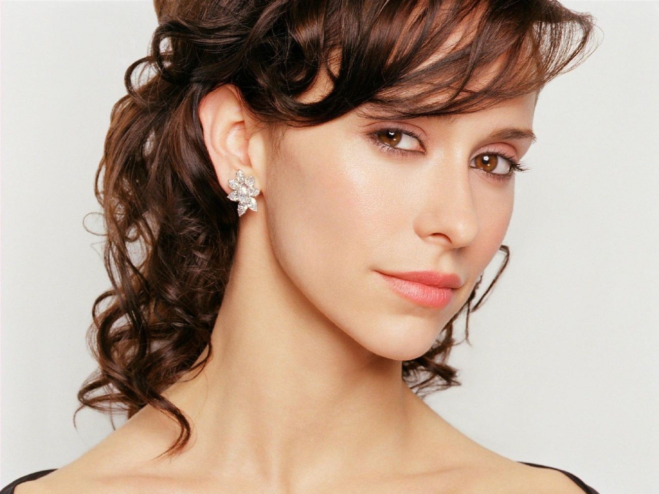 Cute Face of Jennifer Love Hewitt