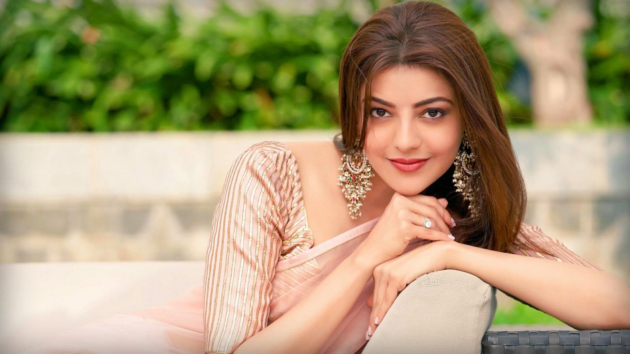 Actress Kajal Aggarwal Wallpaper