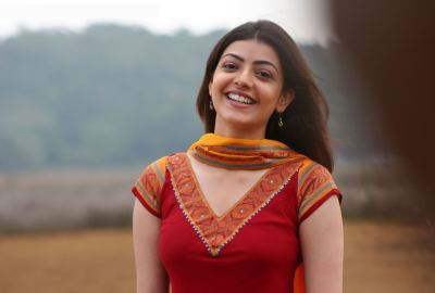 Actress Kajal Aggarwal With Cute Smile Wallpaper