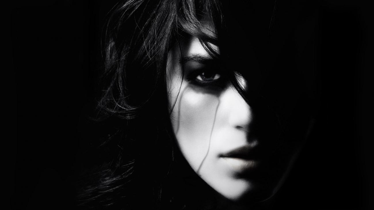 Keira Knightley Monochrome Dark Portrait Wallpaper