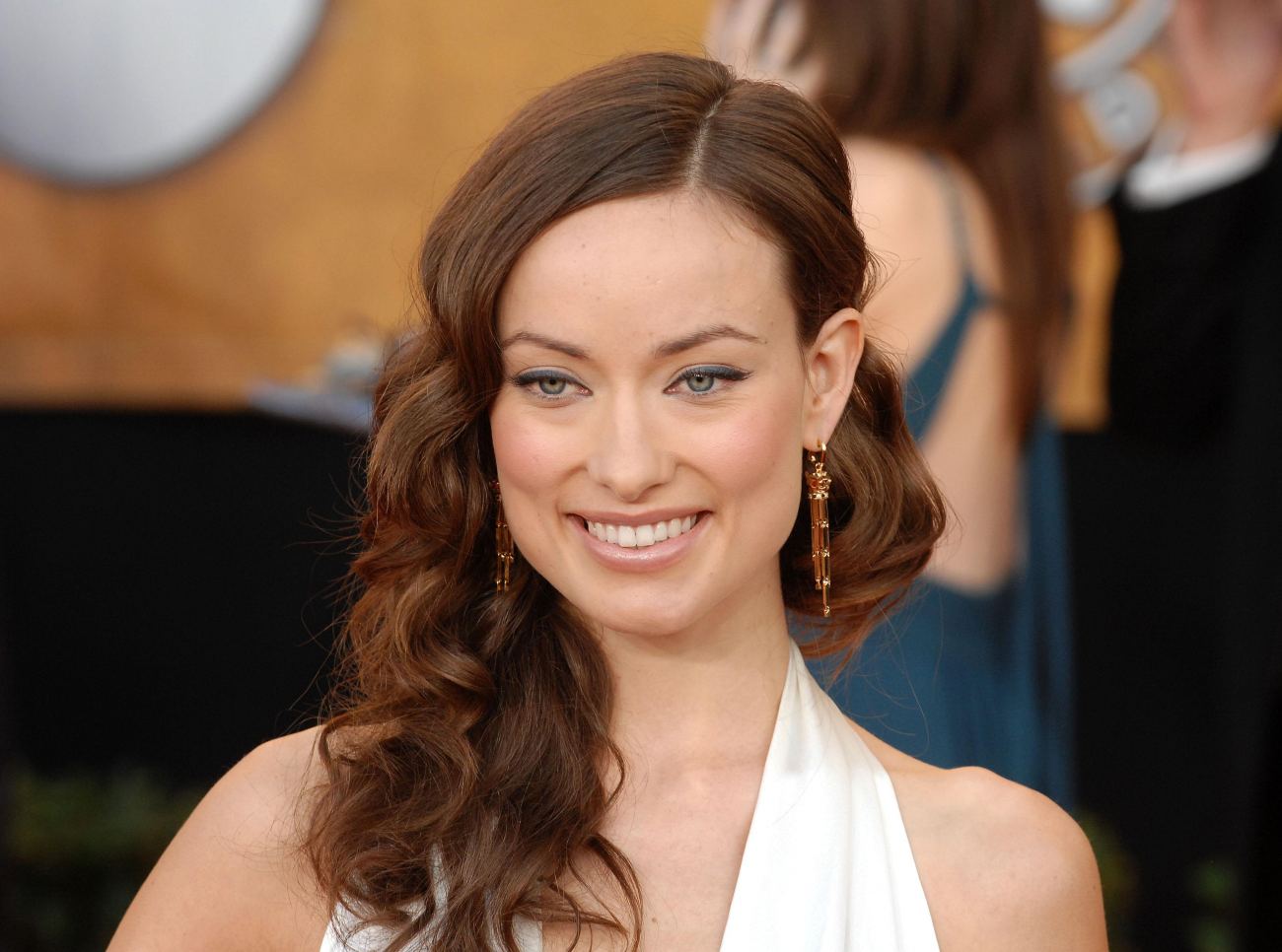 Olivia Wilde Cute Smile Wallpaper