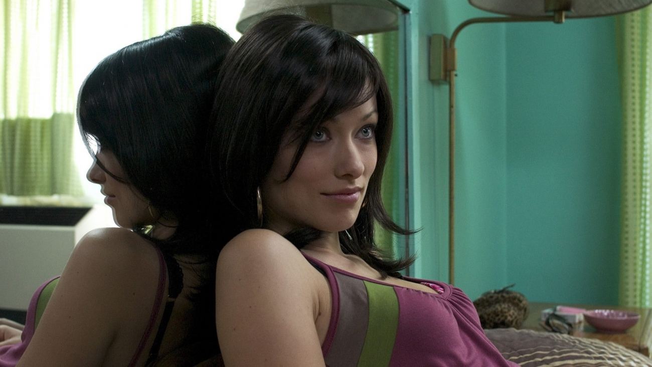 Olivia Wilde Purple and Green Spaghetti Strap Top Wallpaper
