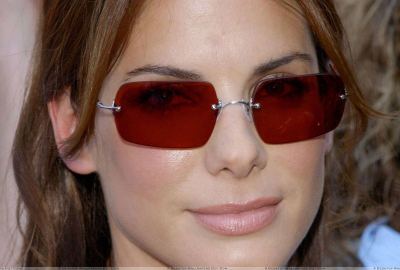 Sandra Bullock in Glasses Wallpaper