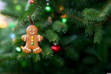 Gingerbread Man in Christmas Tree Wallpaper