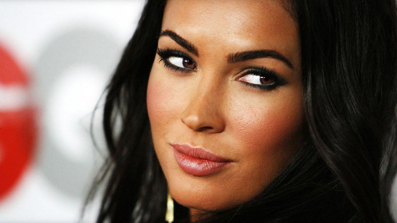 Brunette Girl Megan Fox Wallpaper