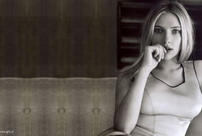 Scarlett Johansson Free HD Wallpaper