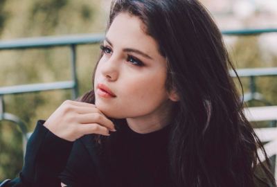 Stunning Selena Gomez HD Focus Wallpaper