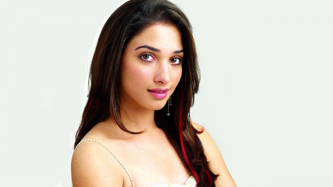 Tamannaah Bhatia Portrait Studio Shot Wallpaper