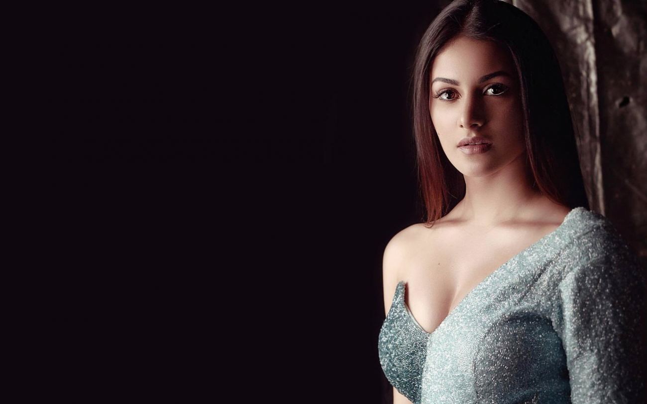 Amyra Dastur Deep Neck Dress Wallpaper