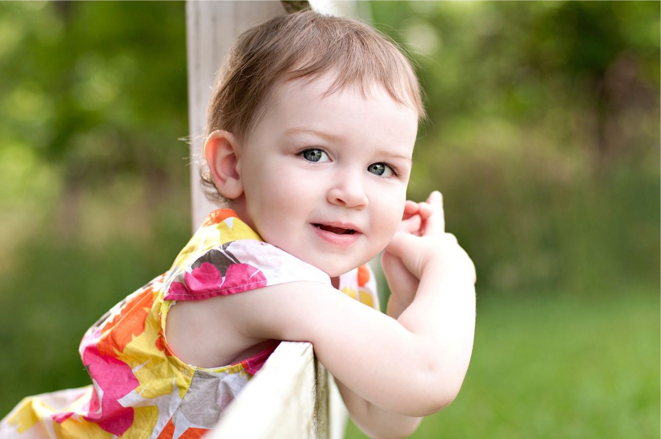 Beautiful Cute White Baby Girl HD Wallpapers