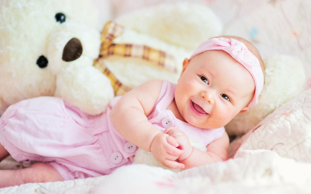 Cute Pink Baby Girl HD Wallpaper