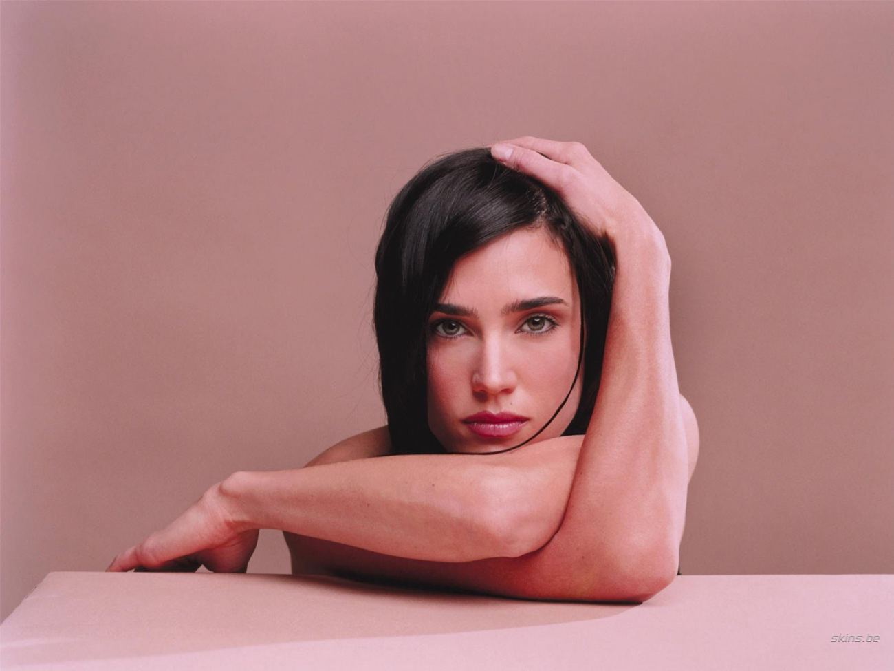 Jennifer Connelly Looking Hot Wallpaper